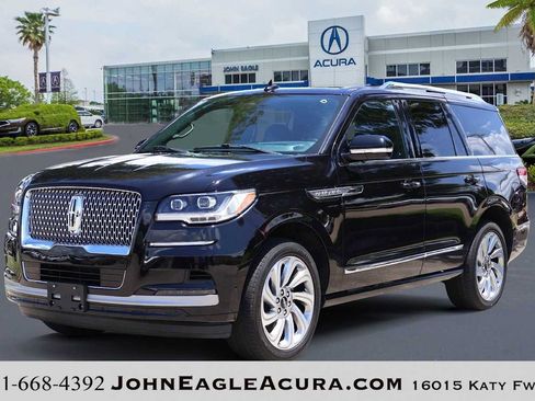 Used 2024 Lincoln Navigator Reserve AWD/4WD image 1