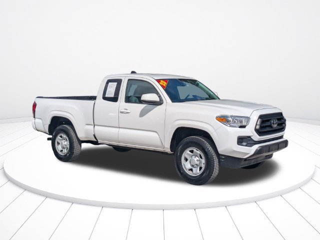 Used 2023 Toyota Tacoma SR RWD image 2