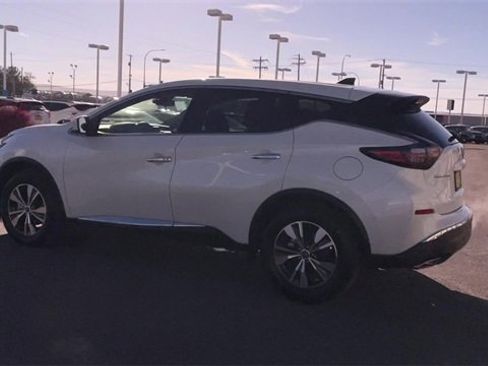 Used 2023 Nissan Murano S image 7