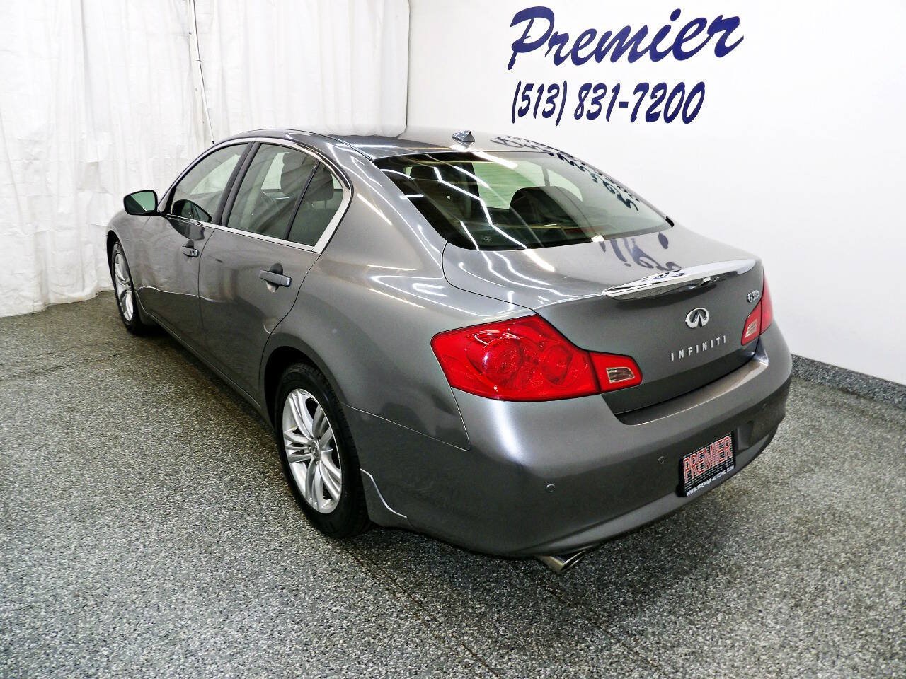 Used 2013 INFINITI G37 x Sedan w/ Premium Pkg AWD/4WD image 4