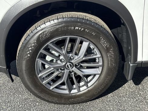 Certified 2024 Nissan Rogue S image 14