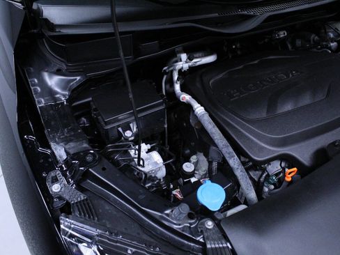 Used 2023 Honda Odyssey Sport image 11