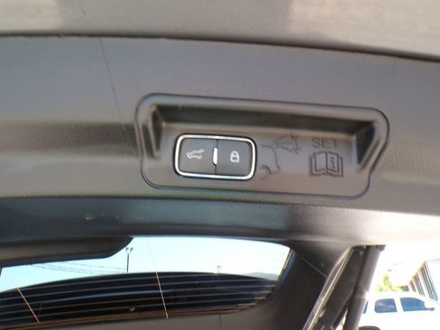 Used 2025 Ford Explorer ST-Line AWD/4WD image 9