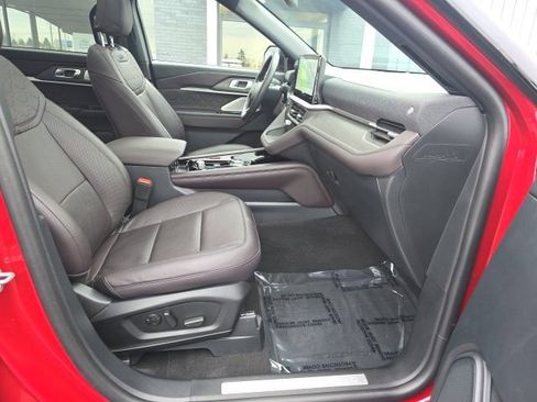 Used 2025 Ford Explorer Platinum w/ LUX Leather Package image 33