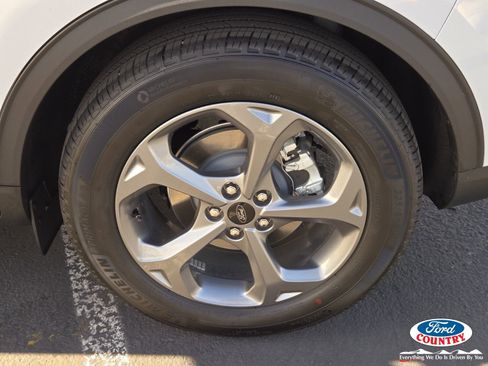 New 2026 Ford Escape ST-Line image 5