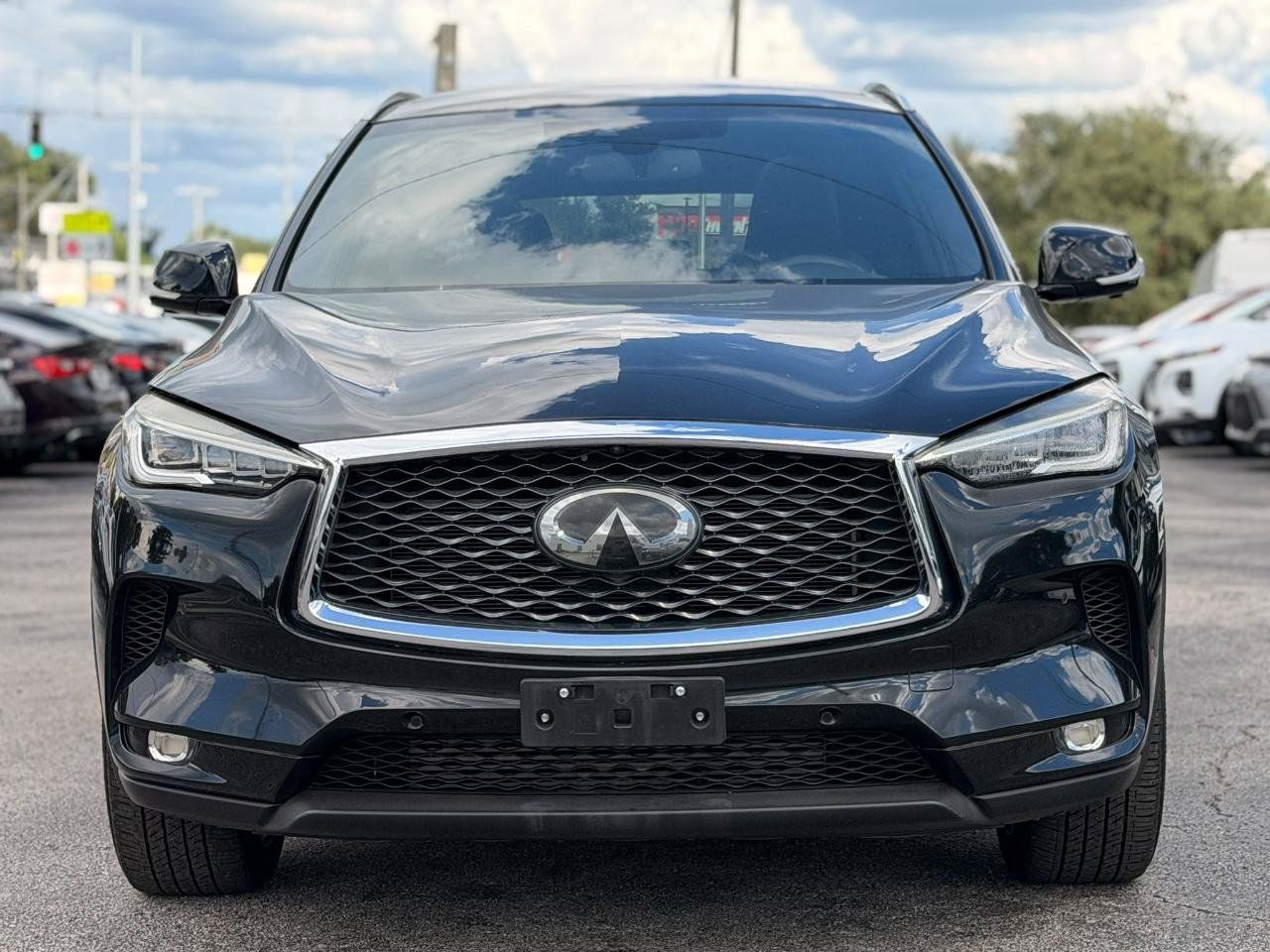 Used 2019 INFINITI QX50 Essential w/ Sensory Package AWD/4WD image 3
