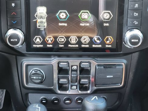 Used 2021 Jeep Gladiator Sport AWD/4WD image 20