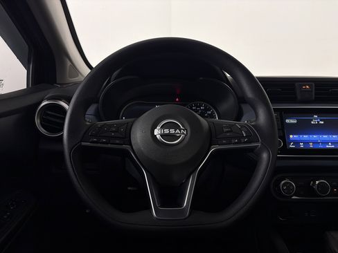Certified 2025 Nissan Versa SV image 19