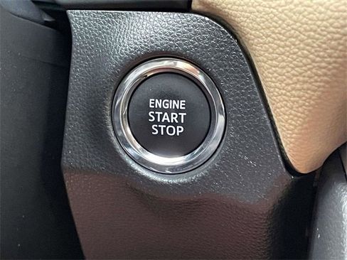 Used 2023 Toyota RAV4 XLE Premium image 27