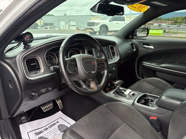 Used 2022 Dodge Charger Scat Pack w/ Plus Group RWD image 3