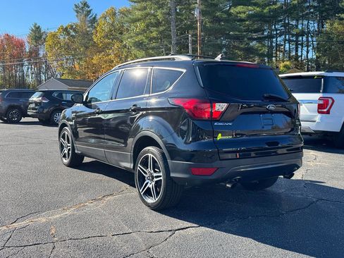 Used 2019 Ford Escape SEL image 9