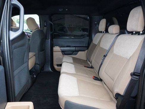 Used 2023 Ford F150 XLT AWD/4WD image 30