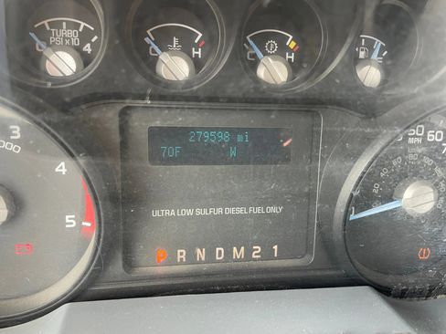 Used 2015 Ford F250 XL w/ Power Equipment Group AWD/4WD image 23