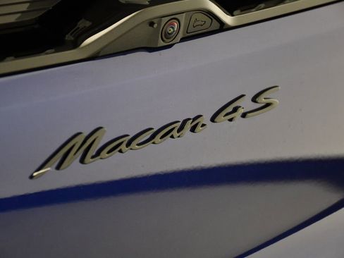 Used 2025 Porsche Macan 4S Electric image 11