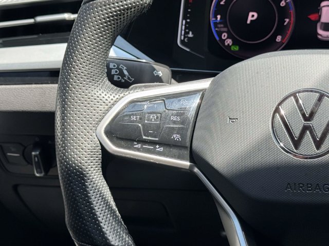 Used 2023 Volkswagen Arteon SE FWD image 23