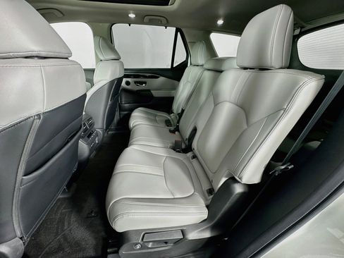 Certified 2024 Honda Pilot Touring image 26