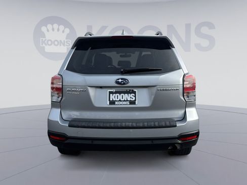 Used 2018 Subaru Forester 2.5i Touring image 5