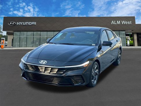 New 2025 Hyundai Elantra Sport FWD image 1
