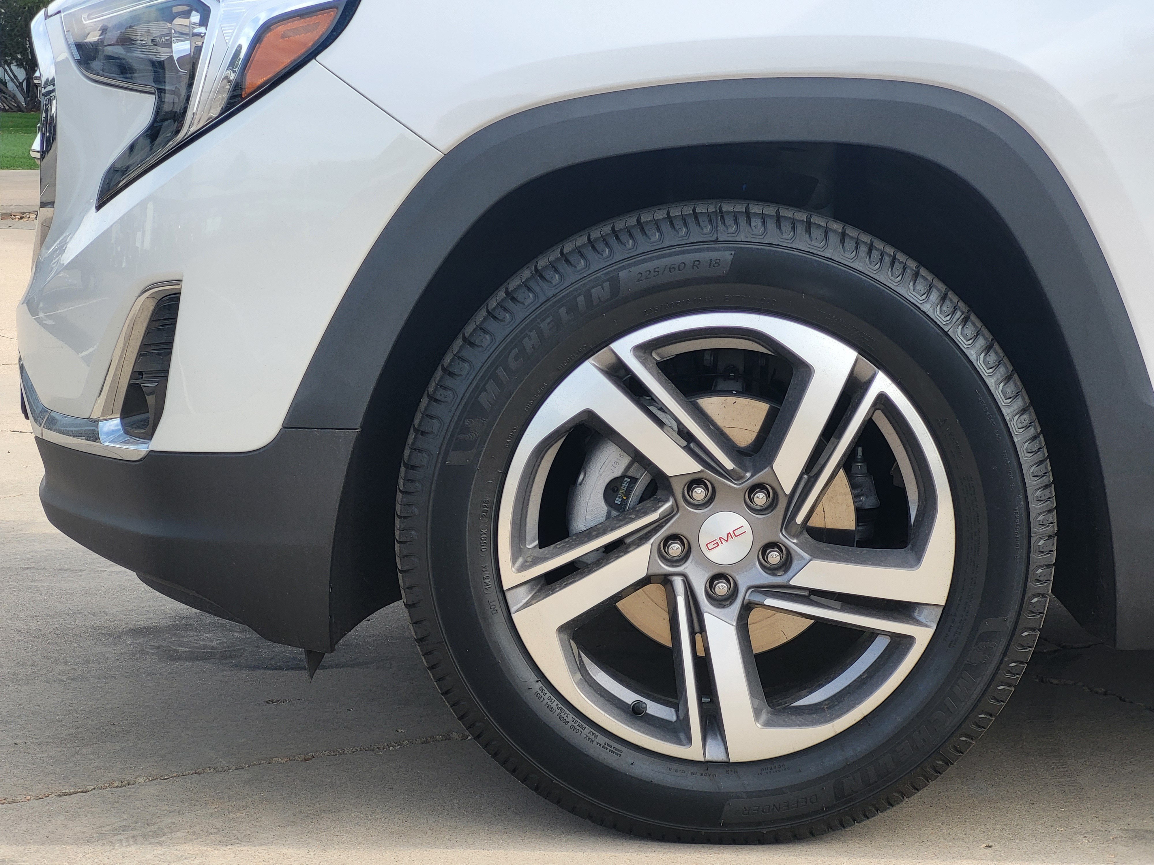 Certified 2021 GMC Terrain SLT w/ Infotainment Package II AWD/4WD image 9