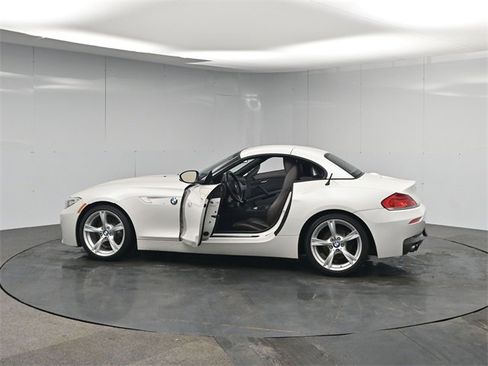 Used 2012 BMW Z4 sDrive28i image 33