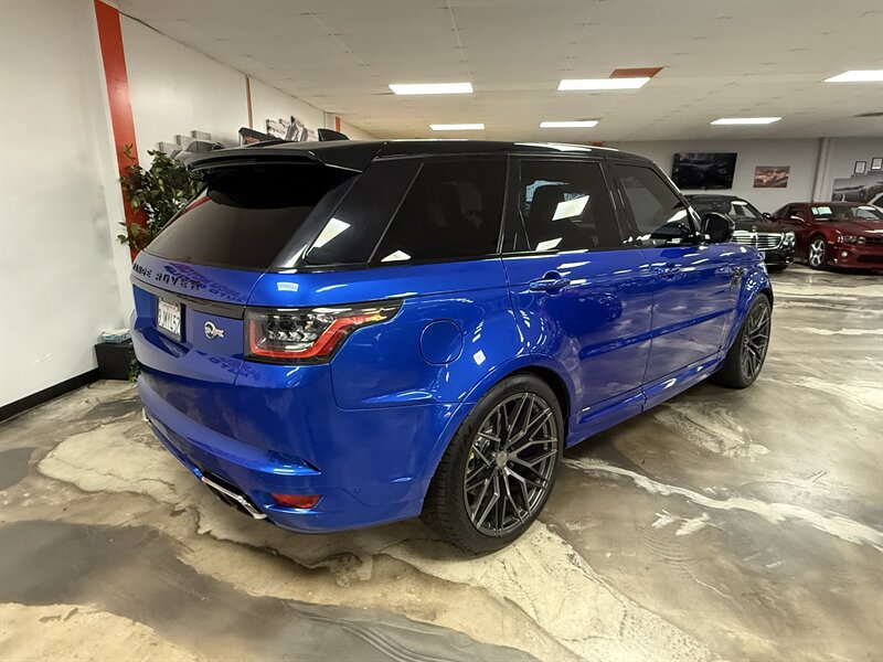 Used 2018 Land Rover Range Rover Sport SVR AWD/4WD image 5