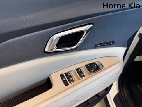 New 2026 Kia Carnival EX image 11