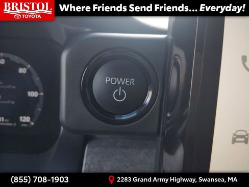 Used 2025 Toyota Tacoma Trailhunter image 33