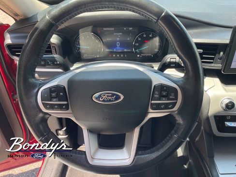 Used 2021 Ford Explorer XLT RWD image 7