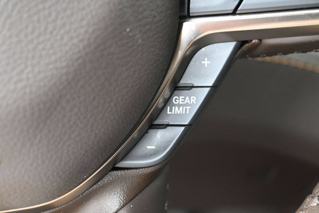 Used 2025 RAM 1500 Limited AWD/4WD image 22