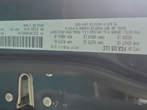 Used 2019 Chrysler 300 S w/ S Model Appearance Package RWD image 10