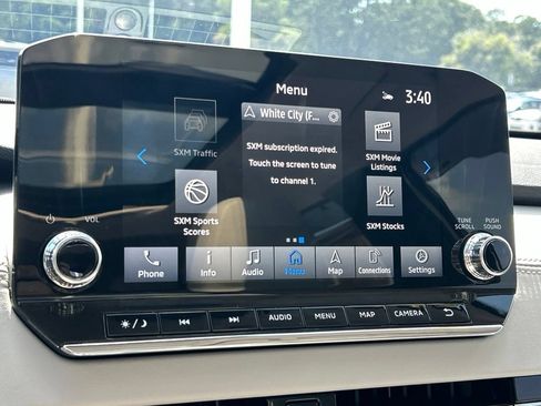 Used 2025 Mitsubishi Outlander 4WD Plug-In Hybrid image 28