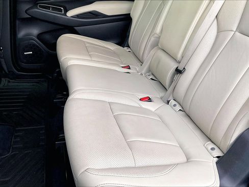 Used 2021 Subaru Ascent Limited w/ Technology Package image 17