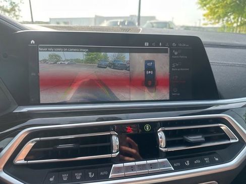 Used 2021 BMW X5 xDrive40i w/ Convenience Package AWD/4WD image 15