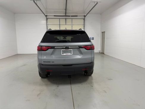 Used 2023 Chevrolet Traverse RS w/ LPO, Cargo Package AWD/4WD image 6