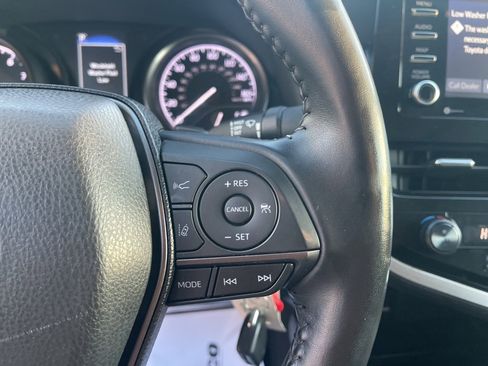 Used 2021 Toyota Camry SE image 17