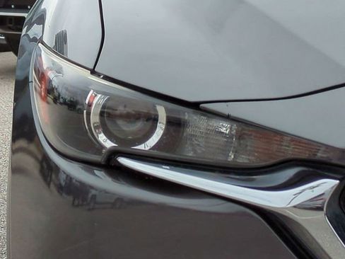 Used 2019 MAZDA CX-5 Touring image 10