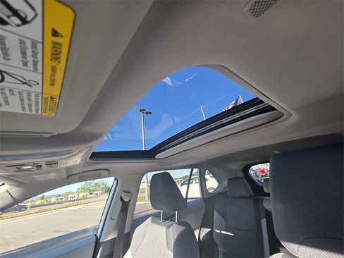 Used 2025 Toyota RAV4 XLE image 9