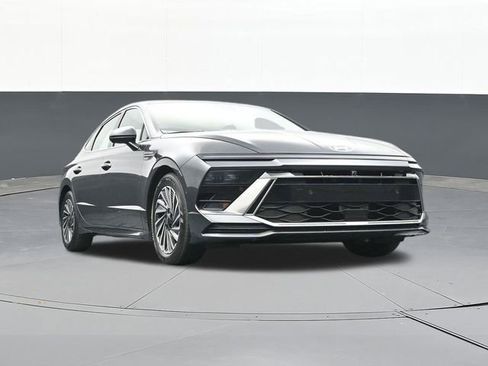 Used 2024 Hyundai Sonata Limited image 53