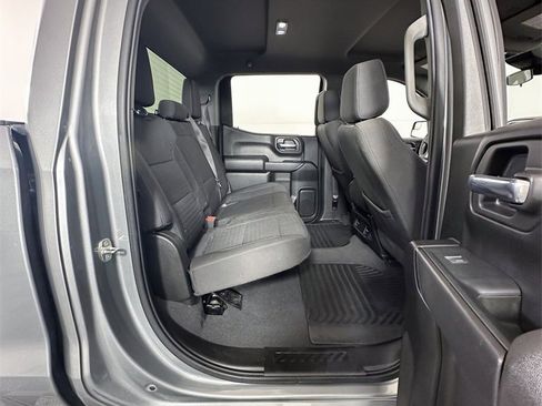 Used 2023 Chevrolet Silverado 1500 Custom image 5