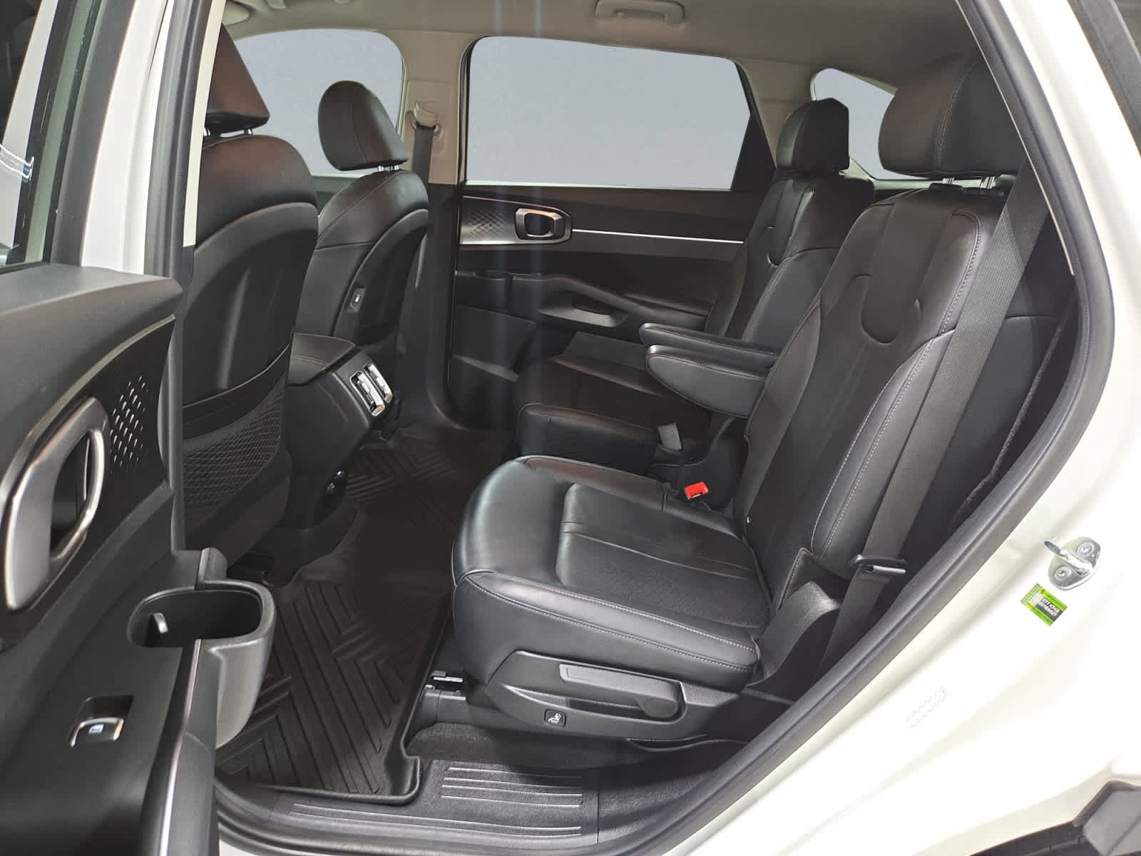Used 2023 Kia Sorento EX AWD/4WD image 19