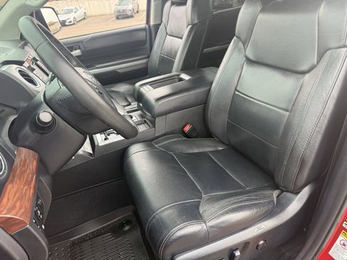 Used 2014 Toyota Tundra Limited w/ Limited Premium Package image 21