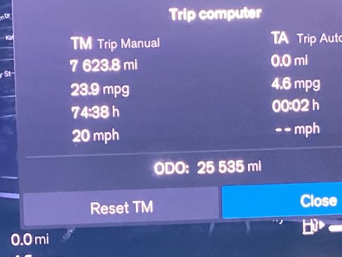 Certified 2023 Volvo XC40 B4 Plus w/ Protection Package Premier image 41