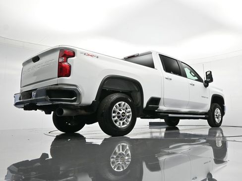 Used 2024 Chevrolet Silverado 2500 LT image 41