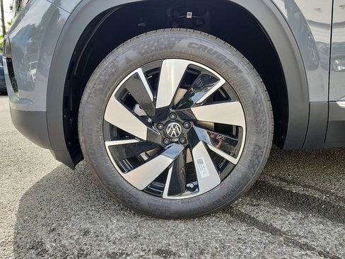 New 2026 Volkswagen Atlas Cross Sport SEL image 5