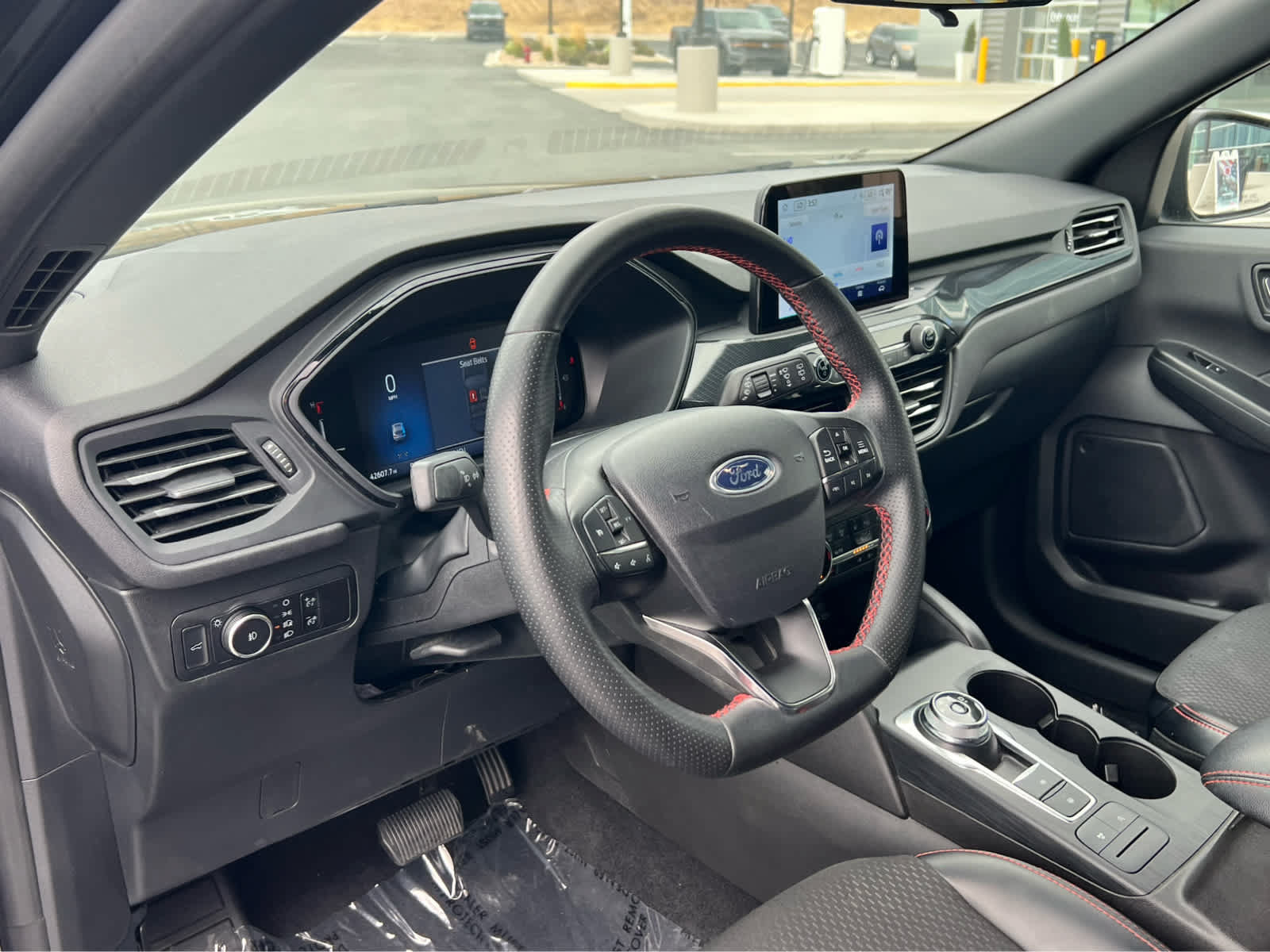 Used 2025 Ford Escape ST-Line Select AWD/4WD image 28