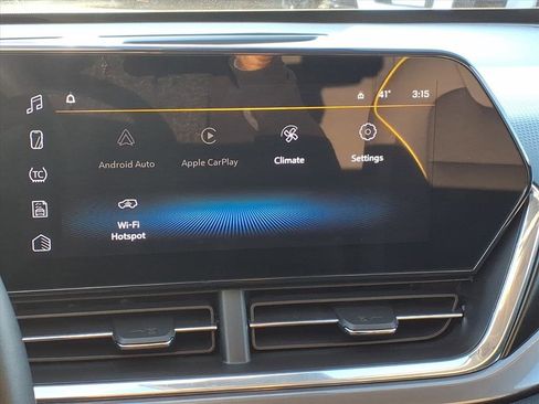 Certified 2024 Chevrolet Trax ACTIV w/ Sunroof Package image 11