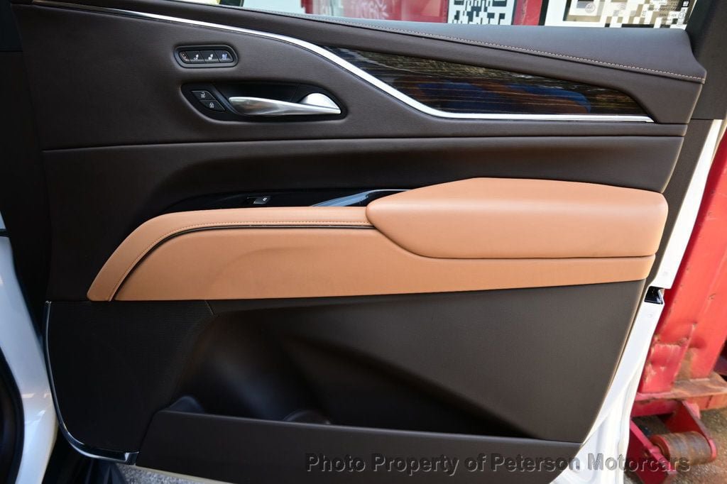 Used 2021 Cadillac Escalade Premium Luxury RWD image 55