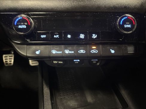 Used 2022 Hyundai Elantra N image 23