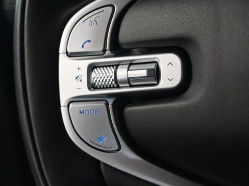 Used 2022 Genesis GV80 3.5T Prestige Signature w/ Winter Weather Package image 12