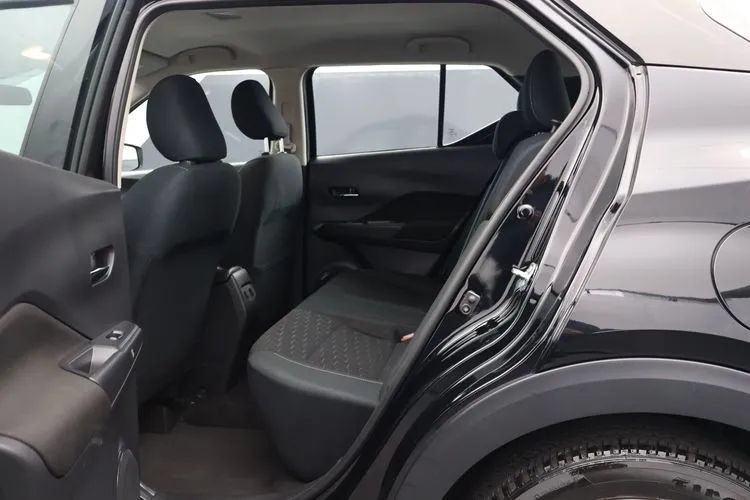 Used 2024 Nissan Kicks SV FWD image 15